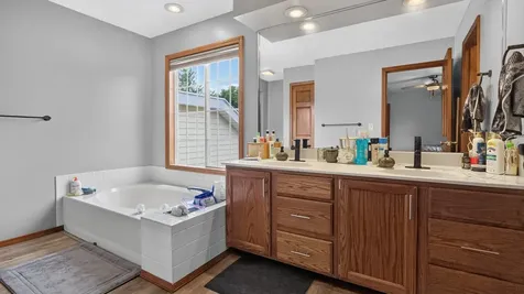 1324 Kenneth Drive Bloomington IL 61704
