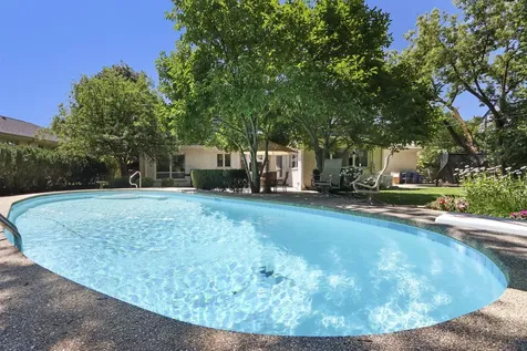 1434 Woodhill Drive Northbrook IL 60062