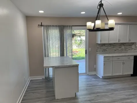 502 Powers Court Yorkville IL 60560
