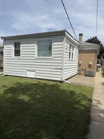 1108 31ST Avenue Bellwood IL 60104