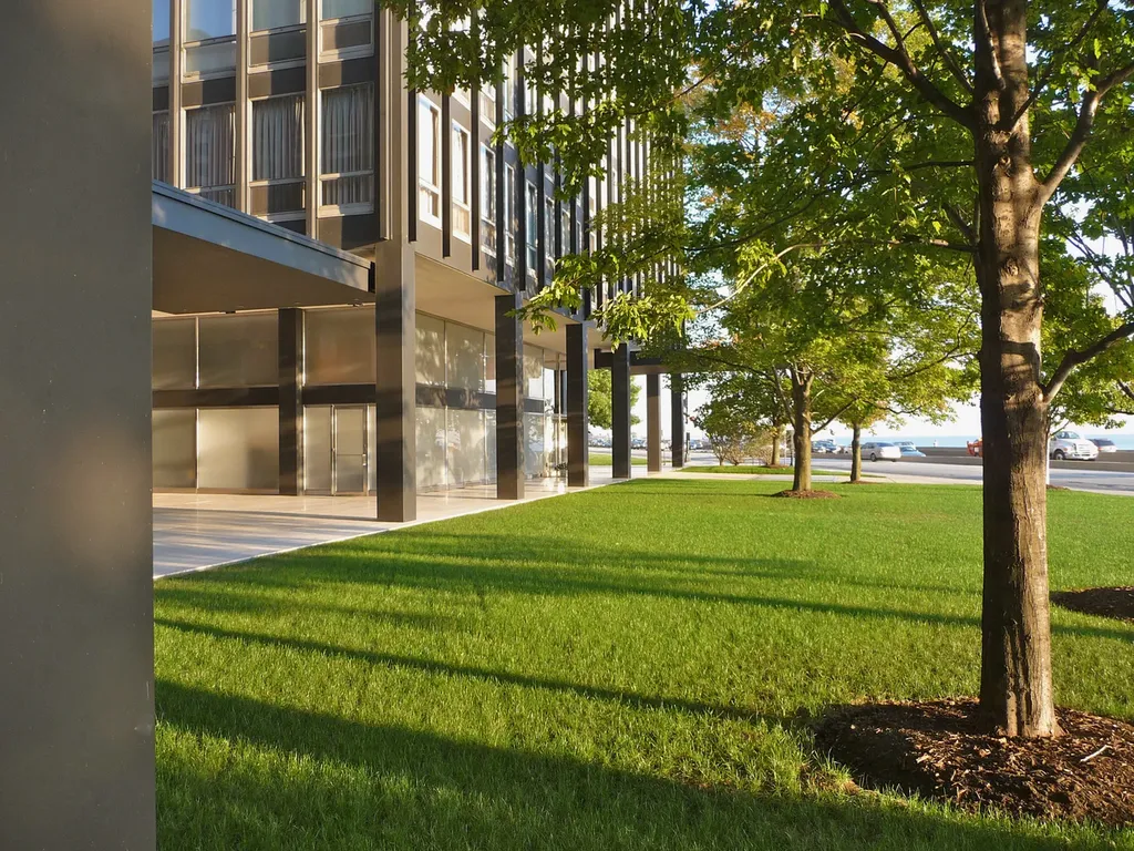 880 North Lake Shore Drive Chicago IL 60611