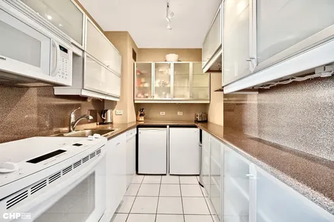 880 North Lake Shore Drive Chicago IL 60611
