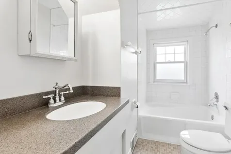 4120 Harvey Avenue Western Springs IL 60558