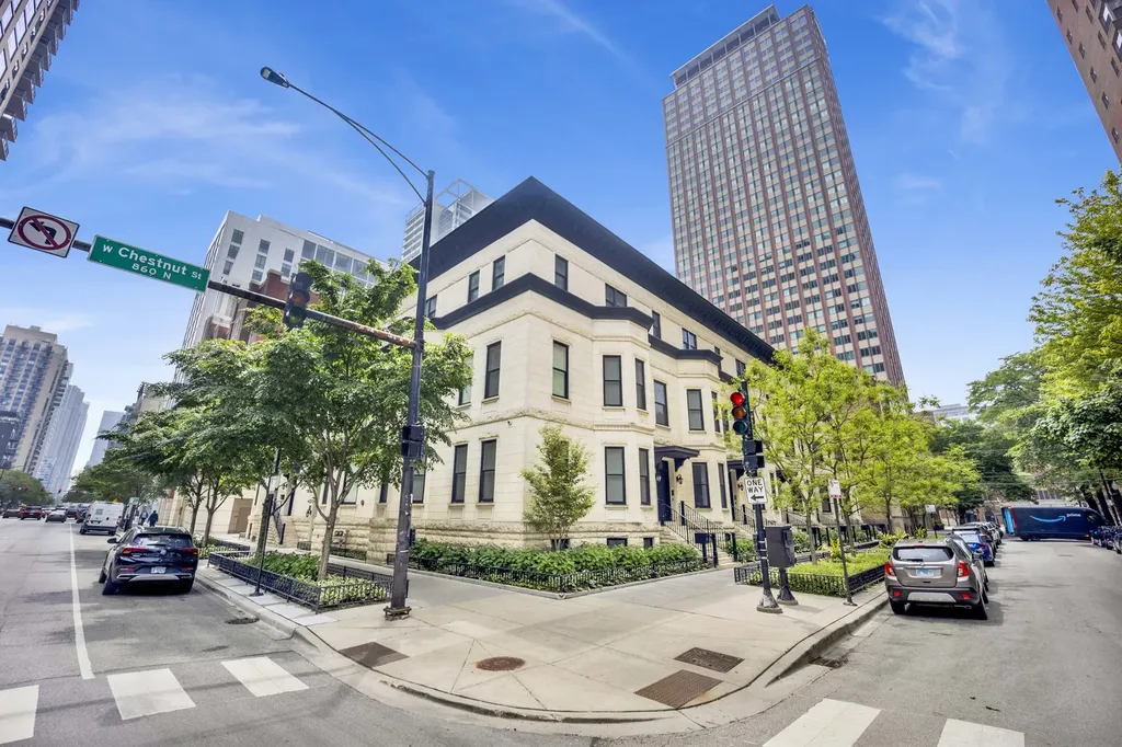 103 West Chestnut Street Chicago IL 60610