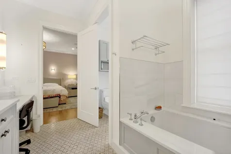 103 West Chestnut Street Chicago IL 60610