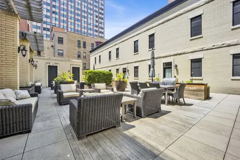 103 West Chestnut Street Chicago IL 60610