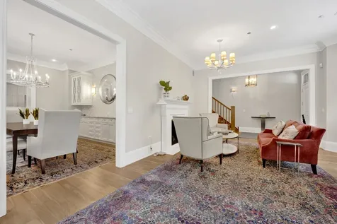 103 West Chestnut Street Chicago IL 60610