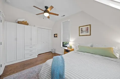 1920 West Dickens Avenue Chicago IL 60614