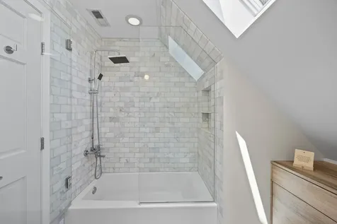 1920 West Dickens Avenue Chicago IL 60614