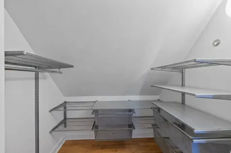 1920 West Dickens Avenue Chicago IL 60614