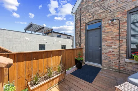 1920 West Dickens Avenue Chicago IL 60614
