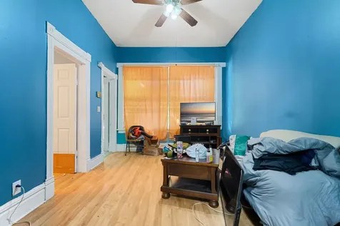 2922 East 78th Place Chicago IL 60649