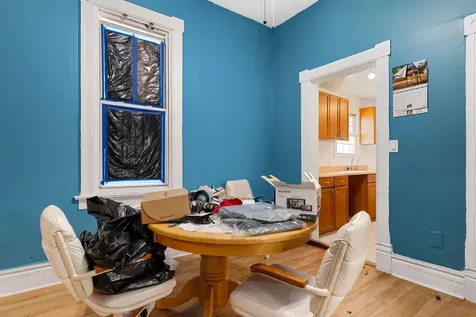 2922 East 78th Place Chicago IL 60649