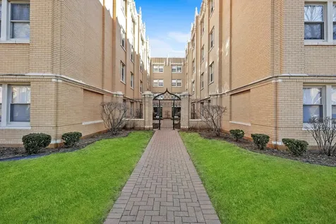 1929 Grove Avenue Berwyn IL 60402