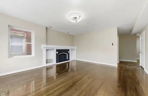 7741 South Phillips Avenue Chicago IL 60649