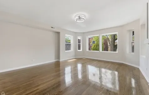7741 South Phillips Avenue Chicago IL 60649