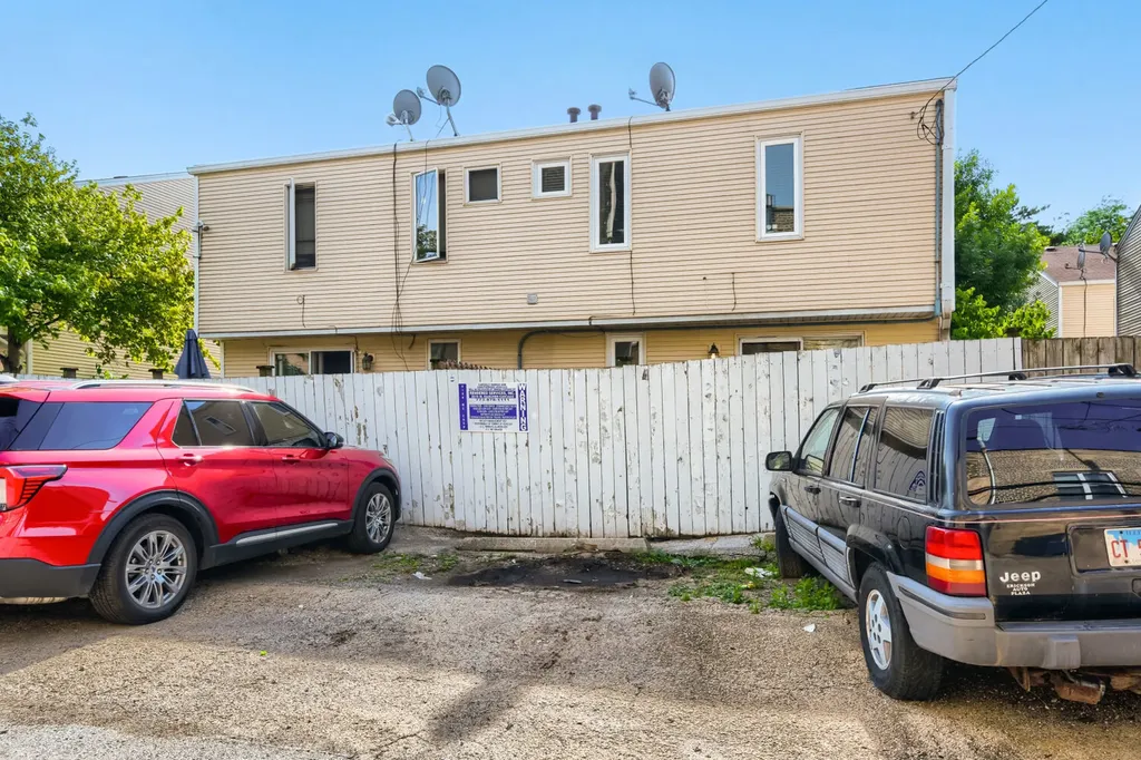 4647 North Kenmore Avenue Chicago IL 60640