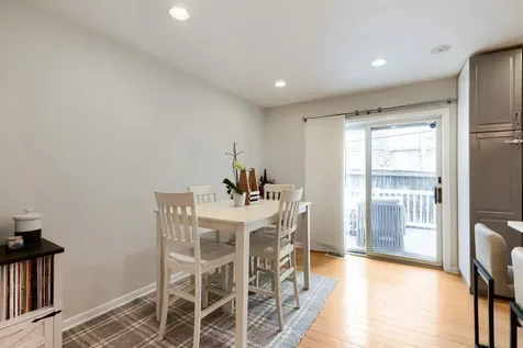 4647 North Kenmore Avenue Chicago IL 60640