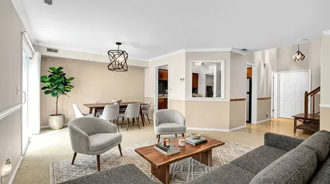 1735 Portsmith Lane Arlington Heights IL 60004