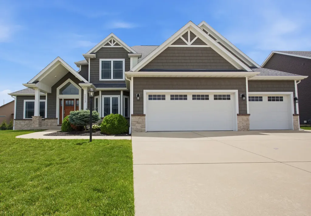 1113 Ashford Court Mahomet IL 61853