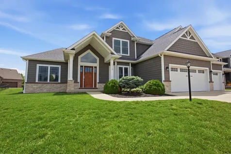 1113 Ashford Court Mahomet IL 61853