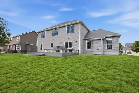 1113 Ashford Court Mahomet IL 61853
