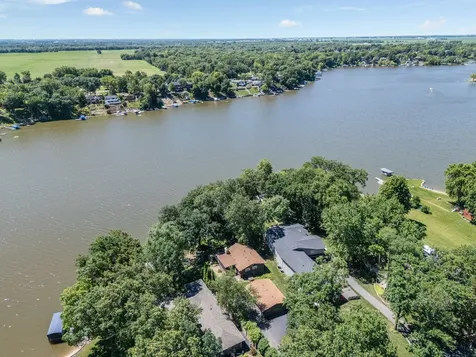 407 Holiday Drive Lake Holiday IL 60552
