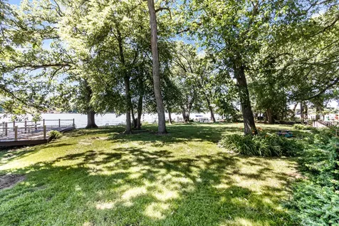 407 Holiday Drive Lake Holiday IL 60552
