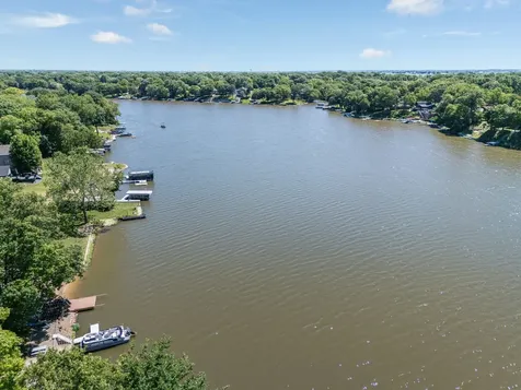 407 Holiday Drive Lake Holiday IL 60552
