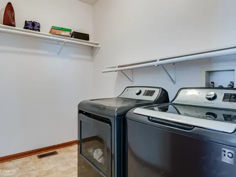 1810 Hunter Drive Shorewood IL 60404