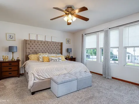 1810 Hunter Drive Shorewood IL 60404