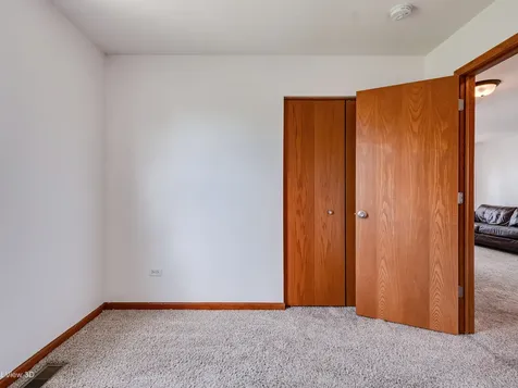 1810 Hunter Drive Shorewood IL 60404
