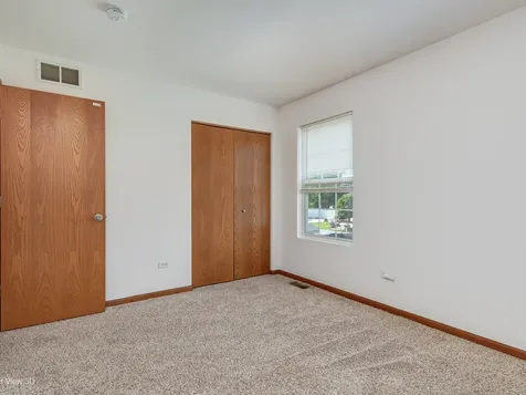 1810 Hunter Drive Shorewood IL 60404