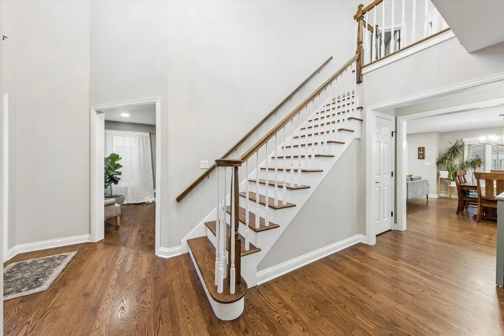 827 Birch Avenue Downers Grove IL 60515
