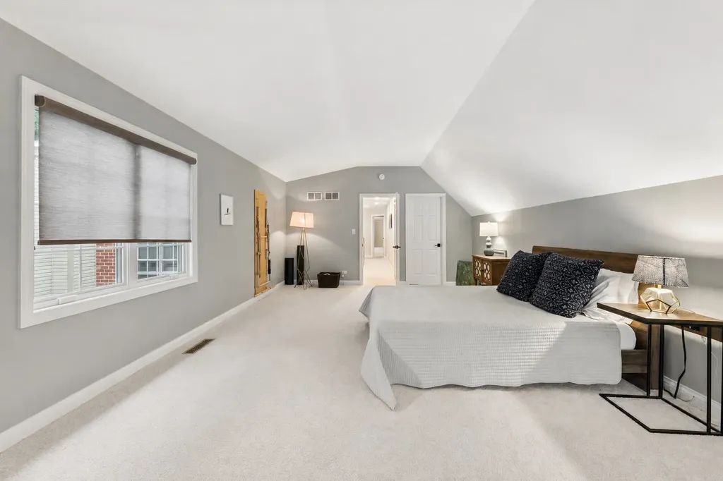 827 Birch Avenue Downers Grove IL 60515
