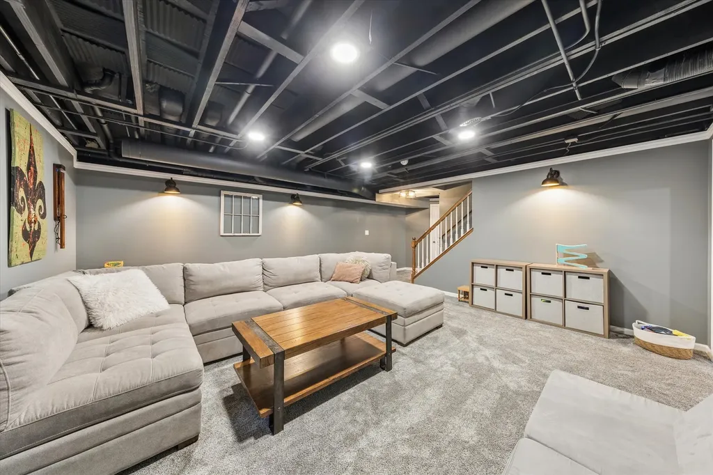 827 Birch Avenue Downers Grove IL 60515