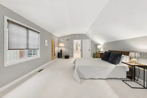 827 Birch Avenue Downers Grove IL 60515