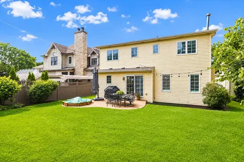 827 Birch Avenue Downers Grove IL 60515