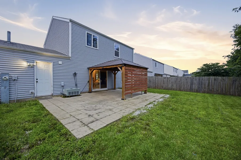 1649 Park Vista Lane Aurora IL 60504