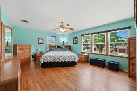 9817 Tulley Avenue Oak Lawn IL 60453