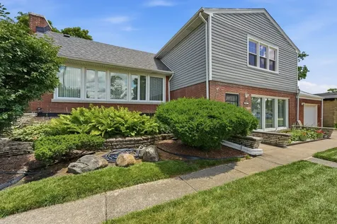 9817 Tulley Avenue Oak Lawn IL 60453