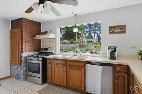 9817 Tulley Avenue Oak Lawn IL 60453