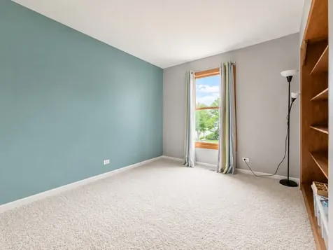1891 Fox Run Drive Elk Grove Village IL 60007