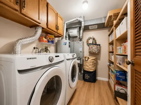 1891 Fox Run Drive Elk Grove Village IL 60007