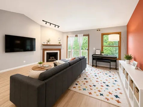 1891 Fox Run Drive Elk Grove Village IL 60007