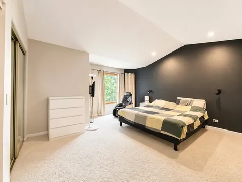 1891 Fox Run Drive Elk Grove Village IL 60007
