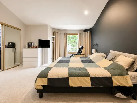 1891 Fox Run Drive Elk Grove Village IL 60007