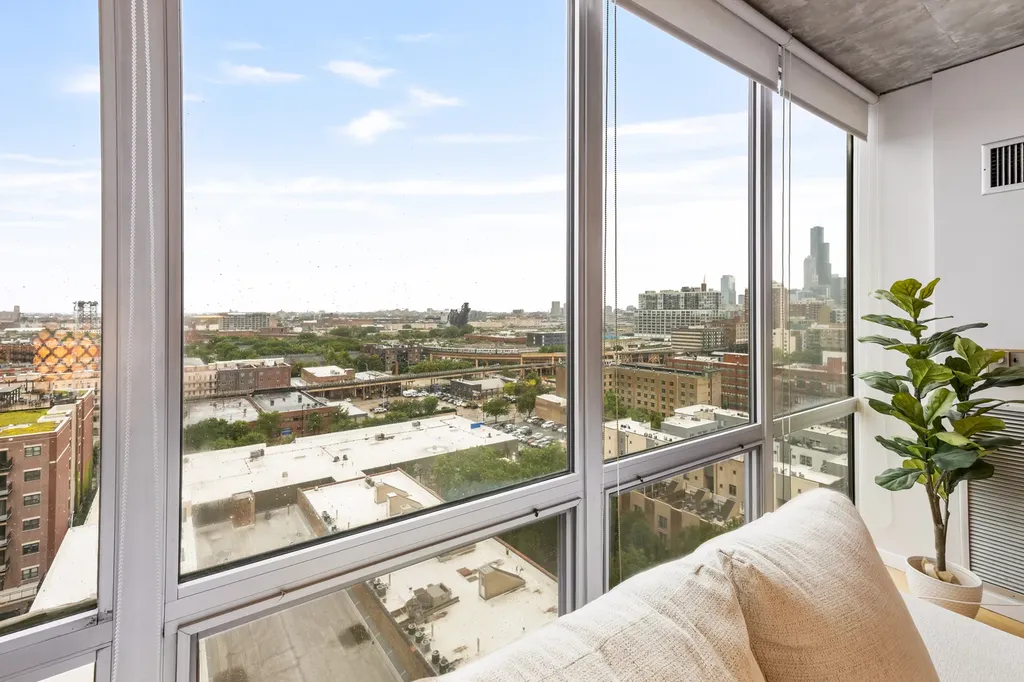 1845 South Michigan Avenue Chicago IL 60616