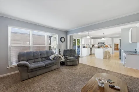2814 Miller Road Geneva IL 60134