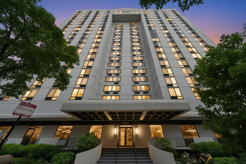 1221 North Dearborn Street Chicago IL 60610